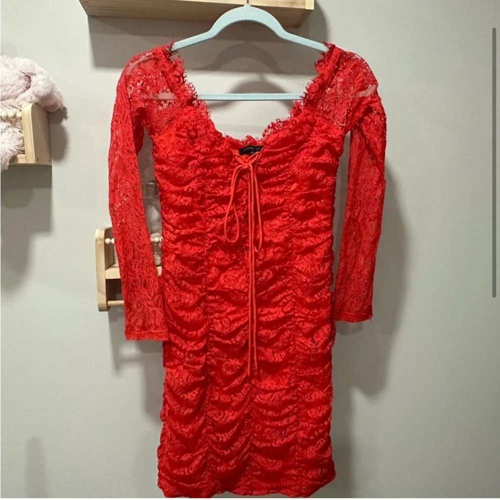 💋 MAJORELLE Darling Dress in Red Lace. Size SMALL. Great Condition! Long Sleeved - Picture 8 of 8